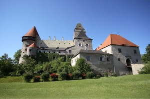 Burg Totale web